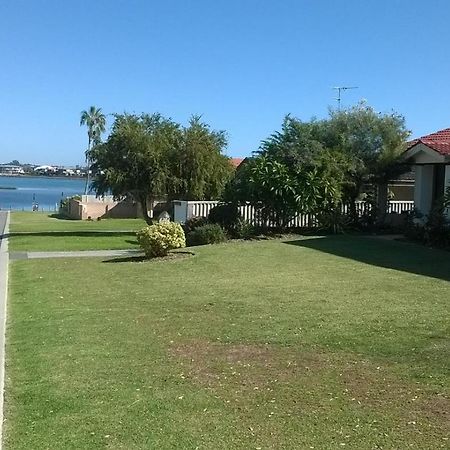 Mandurah Central Estuary Soldiers Cove Townhouse Exterior photo